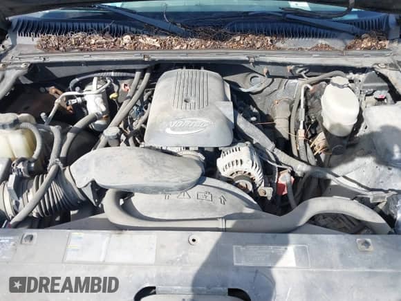 2004 Chevrolet Silverado 2500 LT с VIN 1GCGK23U84F146779, выставлен на аукционе IAAI как лот 41816441 с пробегом 163 631 миль миль и . История ставок и продаж доступна на DreamBid. Изображение 10.