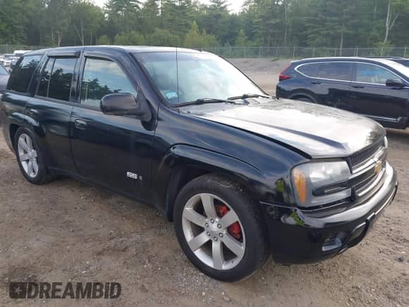 2007 Chevrolet TrailBlazer SS with VIN 1GNET13H372261827, listed as a IAAI auction lot 42988910 with 235,089 mi miles and . Bid and sale history available at DreamBid. Image 1.