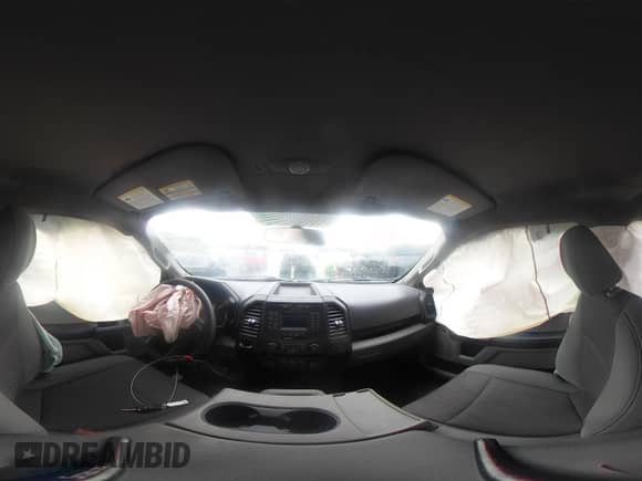 2018 Ford F-150 XL с VIN 1FTEW1CP9JFC98520, выставлен на аукционе IAAI как лот 43327840 с пробегом 131 683 миль миль и . История ставок и продаж доступна на DreamBid. Изображение 18.