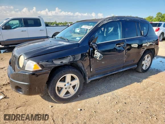 2008 Jeep Compass Sport с VIN 1J8FT47W18D741841, выставлен на аукционе Copart как лот 71037345 с пробегом 164 940 миль миль и Списание • Salvage title. История ставок и продаж доступна на DreamBid. Изображение 1.