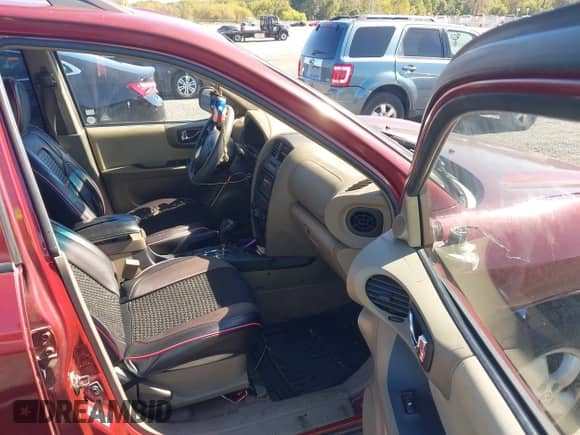 2005 Hyundai Santa Fe GLS с VIN KM8SC73D05U884203, выставлен на аукционе IAAI как лот 43392935 с пробегом 117 045 миль миль и . История ставок и продаж доступна на DreamBid. Изображение 5.