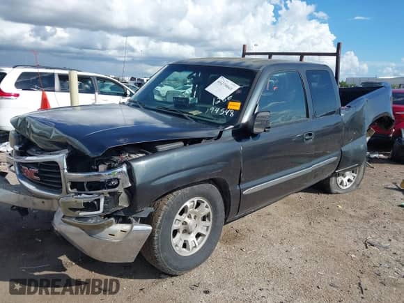 2005 GMC Sierra 1500 SLE с VIN 1GTEC19VX5Z124944, выставлен на аукционе IAAI как лот 43279048 с пробегом 255 226 миль миль и . История ставок и продаж доступна на DreamBid. Изображение 18.