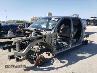 2011 Ram 1500 SLT z VIN 1D7RB1CT5BS596992, wystawiony jako Copart lot #51895965 z przebiegiem Nie podano mil oraz Nie do naprawy • Non repairable. Historia ofert i sprzedaży dostępna na DreamBid. Obrazek 1.