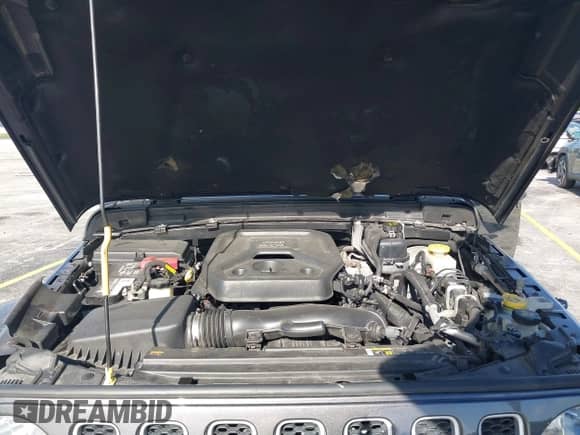 2021 Jeep Wrangler Unlimited Sahara z VIN 1C4HJXEN3MW525716, wystawiony jako IAAI lot #42974390 z przebiegiem 87 931 mil mil oraz . Historia ofert i sprzedaży dostępna na DreamBid. Obrazek 10.