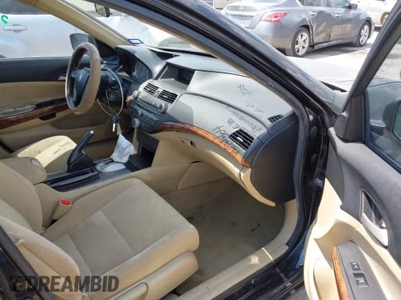 2012 Honda Accord EX with VIN 1HGCP3F76CA002897, listed as a IAAI auction lot 42928792 with 219,078 mi miles and . Bid and sale history available at DreamBid. Image 5.