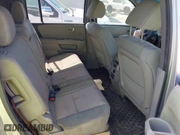 2015 Honda Pilot SE with VIN 5FNYF3H33FB009416, listed as a IAAI auction lot 43137023 with 231,984 mi miles and . Bid and sale history available at DreamBid. Image 8.