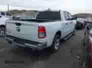 2024 Ram 1500 Big Horn z VIN 1C6SRFFT6RN115065, wystawiony jako IAAI lot #41997639 z przebiegiem 15 453 mil mil oraz . Historia ofert i sprzedaży dostępna na DreamBid. Obrazek 4.