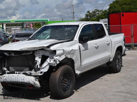 2023 Chevrolet Colorado 4WD Z71 с VIN 1GCPTDEK6P1211943, выставлен на аукционе Copart как лот 86479025 с пробегом 19 802 миль миль и Списание • Salvage title. История ставок и продаж доступна на DreamBid. Изображение 3.
