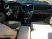 2017 Chrysler 300 C с VIN 2C3CCAKG1HH566829, выставлен на аукционе Copart как лот 71916045 с пробегом 124 478 миль миль и Списание • Salvage title. История ставок и продаж доступна на DreamBid. Изображение 8.