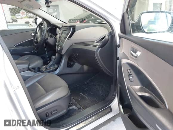 2013 Hyundai Santa Fe Sport with VIN 5XYZU3LA0DG098741, listed as a IAAI auction lot 43054236 with 136,127 mi miles and . Bid and sale history available at DreamBid. Image 5.