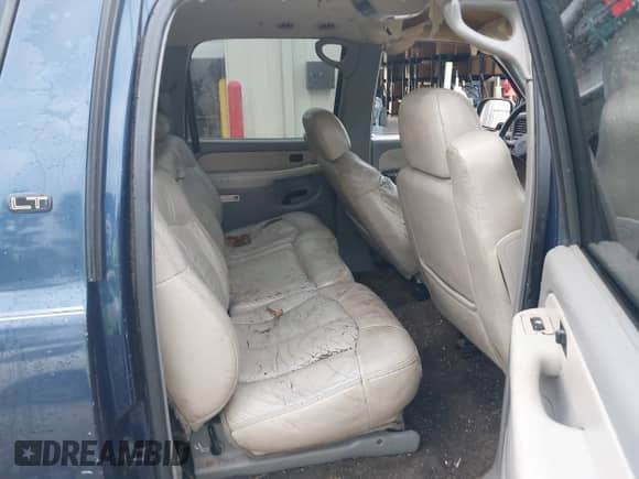 2002 Chevrolet Suburban LT с VIN 1GNEC16Z92R309836, выставлен на аукционе IAAI как лот 42423341 с пробегом 258 700 миль миль и . История ставок и продаж доступна на DreamBid. Изображение 8.
