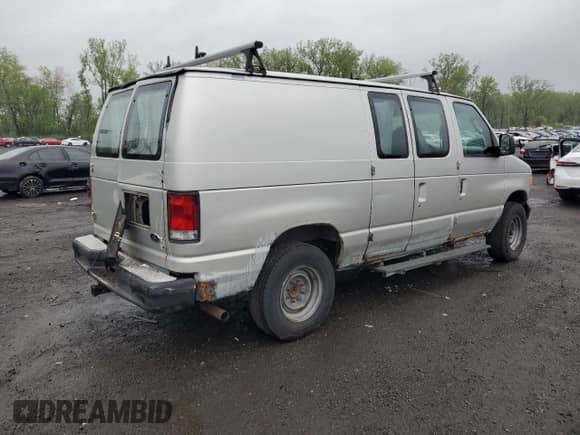 2003 Ford Econoline Cargo с VIN 1FTNE24L33HB73671, выставлен на аукционе Copart как лот 55530295 с пробегом 181 102 миль миль и Чистый • Clean title. История ставок и продаж доступна на DreamBid. Изображение 3.