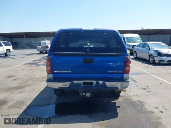 2003 Chevrolet Silverado 1500 LT с VIN 2GCEK19T331127000, выставлен на аукционе IAAI как лот 42131657 с пробегом 196 995 миль миль и . История ставок и продаж доступна на DreamBid. Изображение 17.