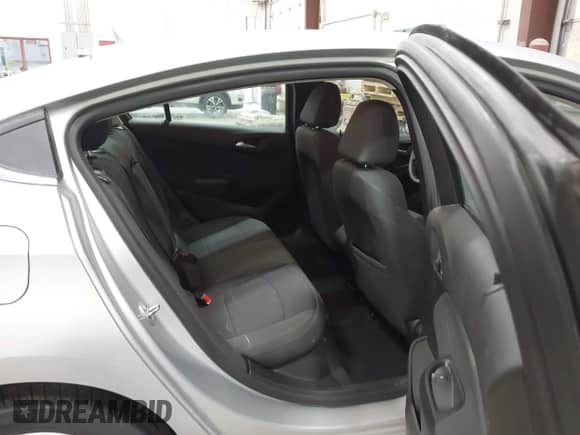 2017 Chevrolet Cruze LT z VIN 1G1BE5SM0H7241219, wystawiony jako IAAI lot #43293141 z przebiegiem 87 070 mil mil oraz . Historia ofert i sprzedaży dostępna na DreamBid. Obrazek 8.