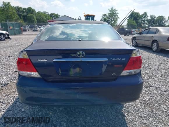 2005 Toyota Camry LE with VIN 4T1BF30K55U105946, listed as a IAAI auction lot 42567700 with Not provided miles and . Bid and sale history available at DreamBid. Image 17.