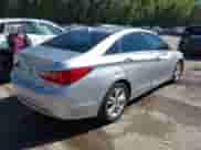 2013 Hyundai Sonata SE with VIN 5NPEC4AC8DH616471, listed as a IAAI auction lot 43320229 with 167,331 mi miles and . Bid and sale history available at DreamBid. Image 4.