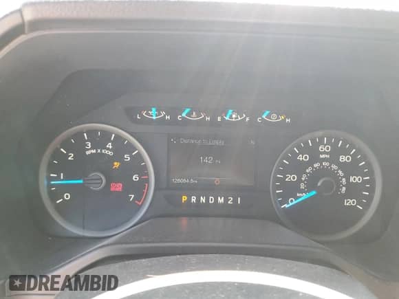 2016 Ford F-150 XLT with VIN 1FTFX1EG4GKF49765, listed as a Copart auction lot 54709385 with 126,054 mi miles and Salvage title. Bid and sale history available at DreamBid. Image 9.