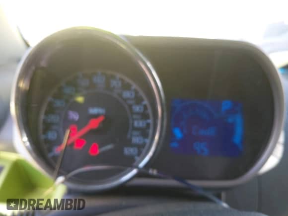 2013 Chevrolet Spark LT с VIN KL8CF6S95DC535235, выставлен на аукционе IAAI как лот 42563406 с пробегом 83 571 миль миль и . История ставок и продаж доступна на DreamBid. Изображение 7.