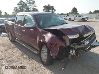 2013 Chevrolet Silverado 1500 LT с VIN 3GCPCSE03DG303463, выставлен на аукционе IAAI как лот 43116001 с пробегом 130 815 миль миль и . История ставок и продаж доступна на DreamBid. Изображение 1.