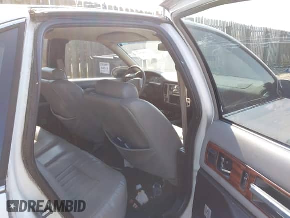 1996 Chevrolet Caprice 1SA Special Value z VIN 1G1BL52P0TR107324, wystawiony jako IAAI lot #42914263 z przebiegiem Nie podano mil oraz . Historia ofert i sprzedaży dostępna na DreamBid. Obrazek 8.