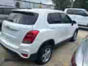 2020 Chevrolet Trax LS с VIN KL7CJKSB7LB052283, выставлен на аукционе Copart как лот 84976815 с пробегом 70 819 миль миль и Чистый • Clean title. История ставок и продаж доступна на DreamBid. Изображение 4.