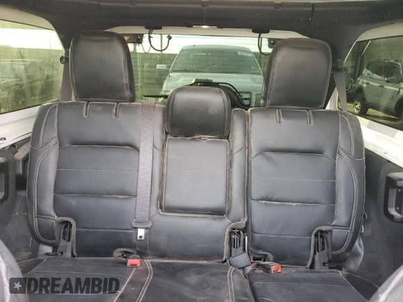 2023 Jeep Wrangler Sahara с VIN 1C4HJXEGXPW511883, выставлен на аукционе Copart как лот 82690614 с пробегом 17 848 миль миль и Списание • Salvage title. История ставок и продаж доступна на DreamBid. Изображение 10.