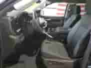 2023 Chevrolet Silverado 1500 LT z VIN 1GCPDKEK3PZ313350, wystawiony jako Copart lot #62521635 z przebiegiem 20 193 mil mil oraz Szkoda całkowita • Salvage title. Historia ofert i sprzedaży dostępna na DreamBid. Obrazek 7.