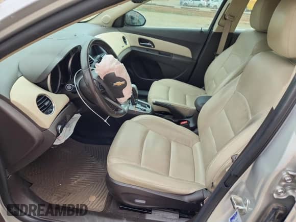 2014 Chevrolet Cruze 2LT с VIN 1G1PE5SB1E7387743, выставлен на аукционе Copart как лот 82086345 с пробегом 82 252 миль миль и Списание • Salvage title. История ставок и продаж доступна на DreamBid. Изображение 7.