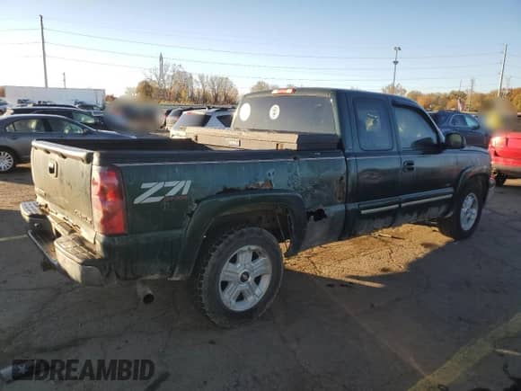 2003 Chevrolet Silverado 1500 LS with VIN 1GCEK19T83Z228055, listed as a Copart auction lot 85412735 with 196,158 mi miles and Clean title. Bid and sale history available at DreamBid. Image 3.