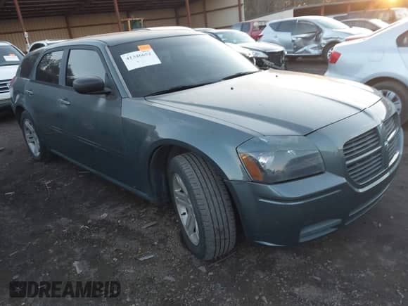 2005 Dodge Magnum SE с VIN 2D4FV48V85H557277, выставлен на аукционе IAAI как лот 41346652 с пробегом 208 397 миль миль и . История ставок и продаж доступна на DreamBid. Изображение 1.