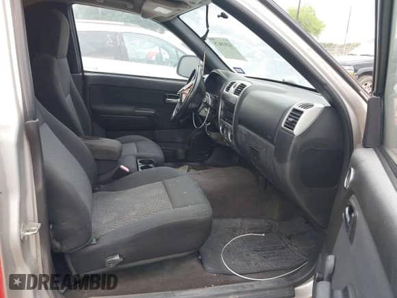 2009 Chevrolet Colorado Work Truck z VIN 1GCCS149598118307, wystawiony jako IAAI lot #41935675 z przebiegiem Nie podano mil oraz . Historia ofert i sprzedaży dostępna na DreamBid. Obrazek 5.