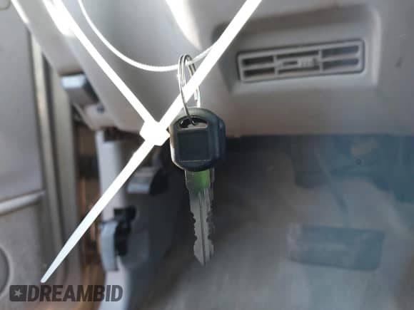 1998 GMC Sierra 1500 с VIN 1GTEC14W0WZ553723, выставлен на аукционе IAAI как лот 42033464 с пробегом 321 979 миль миль и . История ставок и продаж доступна на DreamBid. Изображение 11.