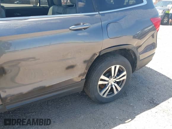 2016 Honda Pilot EX-L z VIN 5FNYF6H73GB056810, wystawiony jako IAAI lot #42658374 z przebiegiem 133 163 mil mil oraz . Historia ofert i sprzedaży dostępna na DreamBid. Obrazek 6.