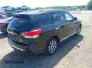 2014 Nissan Pathfinder SV with VIN 5N1AR2MM5EC622663, listed as a IAAI auction lot 43138129 with 113,101 mi miles and . Bid and sale history available at DreamBid. Image 4.