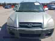 2007 Hyundai Tucson SE z VIN KM8JN72D57U544751, wystawiony jako IAAI lot #42269879 z przebiegiem 177 672 mil mil oraz . Historia ofert i sprzedaży dostępna na DreamBid. Obrazek 6.