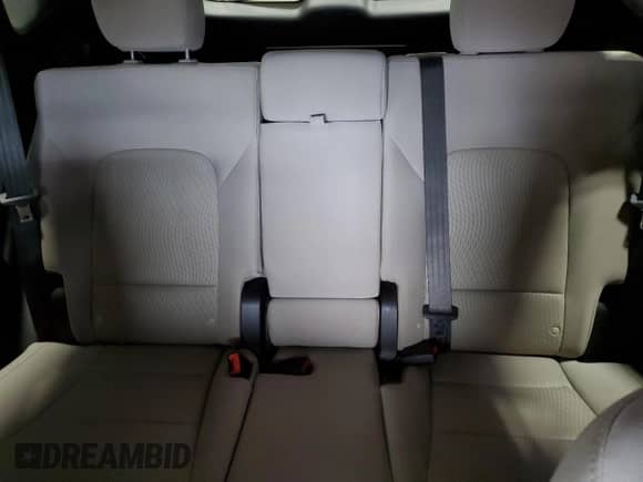 2017 Hyundai Santa Fe 2.4L with VIN 5NMZUDLB5HH049027, listed as a Copart auction lot 86816465 with 154,517 mi miles and Clean title. Bid and sale history available at DreamBid. Image 10.