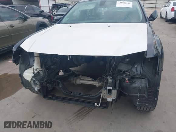 2018 Chrysler 300 Touring L с VIN 2C3CCAAG1JH279305, выставлен на аукционе IAAI как лот 43048635 с пробегом 116 962 миль миль и . История ставок и продаж доступна на DreamBid. Изображение 6.