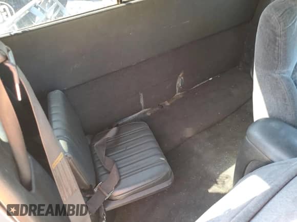 1999 Chevrolet S-10 LS ZR2 z VIN 1GCCT19W8X8164884, wystawiony jako Copart lot #75090224 z przebiegiem 150 848 mil mil oraz Szkoda całkowita • Salvage title. Historia ofert i sprzedaży dostępna na DreamBid. Obrazek 11.