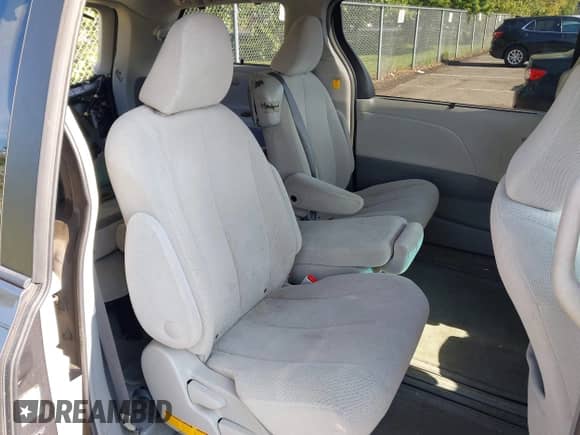 2012 Toyota Sienna LE AAS with VIN 5TDKK3DC9CS187233, listed as a IAAI auction lot 43269274 with 183,304 mi miles and . Bid and sale history available at DreamBid. Image 8.