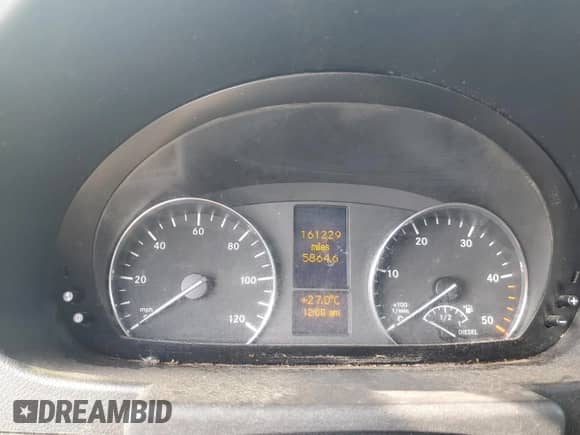 2008 Dodge Sprinter z VIN WD0PE845585235472, wystawiony jako Copart lot #63257684 z przebiegiem 161 229 mil mil oraz Czysty tytuł • Clean title. Historia ofert i sprzedaży dostępna na DreamBid. Obrazek 9.