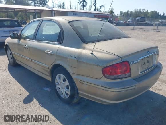 2003 Hyundai Sonata with VIN KMHWF25S33A847863, listed as a IAAI auction lot 42801973 with 100,082 mi miles and . Bid and sale history available at DreamBid. Image 3.