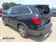 2017 Honda Pilot EX-L z VIN 5FNYF5H50HB018073, wystawiony jako IAAI lot #42417778 z przebiegiem 60 784 mil mil oraz . Historia ofert i sprzedaży dostępna na DreamBid. Obrazek 3.