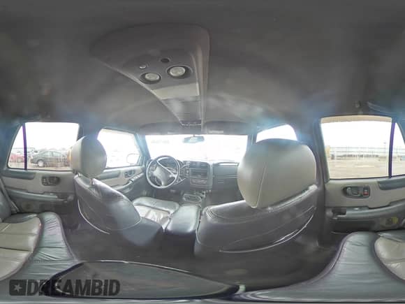 1998 Chevrolet Blazer LT z VIN 1GNDT13W8W2283752, wystawiony jako Copart lot #80677034 z przebiegiem 254 376 mil mil oraz Szkoda całkowita • Salvage title. Historia ofert i sprzedaży dostępna na DreamBid. Obrazek 14.