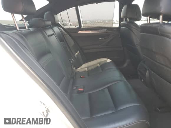 2016 BMW 5 Series 535i с VIN WBA5B1C56GG553022, выставлен на аукционе Copart как лот 64693235 с пробегом 76 713 миль миль и Списание • Salvage title. История ставок и продаж доступна на DreamBid. Изображение 10.