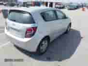 2012 Chevrolet Sonic LS z VIN 1G1JA6SH7C4100156, wystawiony jako IAAI lot #41835246 z przebiegiem 96 070 mil mil oraz . Historia ofert i sprzedaży dostępna na DreamBid. Obrazek 4.