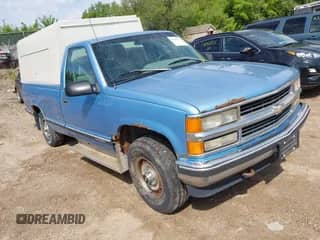 1996 Chevrolet Silverado 1500 with VIN 1GCEK14R5TZ211340, listed as a IAAI auction lot 42380347 with 178,639 mi miles and . Bid and sale history available at DreamBid. Image 1.