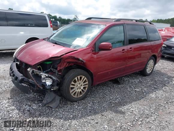 2010 Toyota Sienna XLE с VIN 5TDYK4CC6AS341542, выставлен на аукционе IAAI как лот 42372629 с пробегом 216 749 миль миль и . История ставок и продаж доступна на DreamBid. Изображение 18.