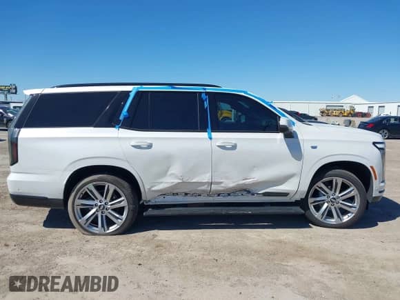 2025 Cadillac Escalade 4WD Sport Platinum with VIN 1GYS9GRL7SR114980, listed as a IAAI auction lot 41734072 with 1,780 mi miles and . Bid and sale history available at DreamBid. Image 13.