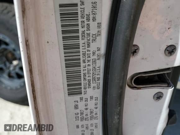 2016 Ram 1500 Tradesman z VIN 1C6RR7SM1GS413363, wystawiony jako Copart lot #83993425 z przebiegiem 183 319 mil mil oraz Czysty tytuł • Clean title. Historia ofert i sprzedaży dostępna na DreamBid. Obrazek 12.