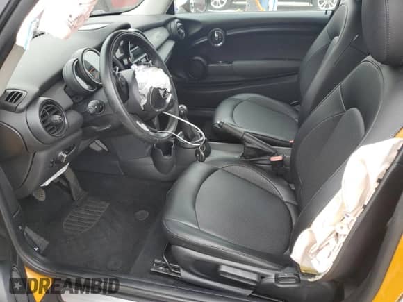 2015 MINI Hardtop with VIN WMWXM5C59FT974331, listed as a Copart auction lot 54525415 with 44,361 mi miles and Non repairable. Bid and sale history available at DreamBid. Image 7.
